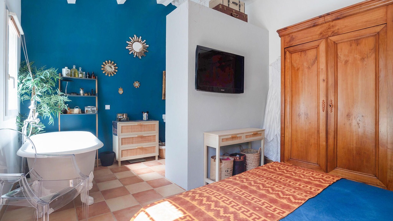 Photo of Others in Cabris