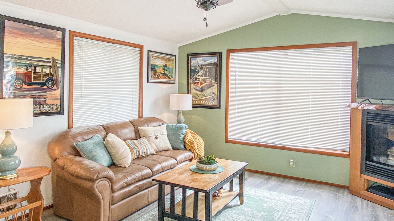 Photo of Livingroom in Klamath