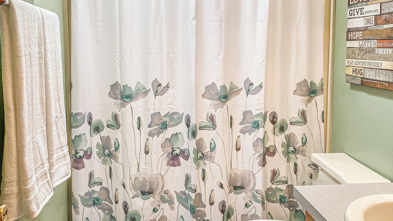 Photo of Bathroom in Klamath