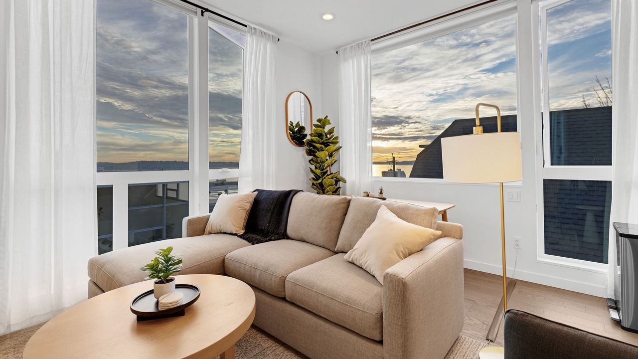 Photo of Livingroom in Lower Queen Anne