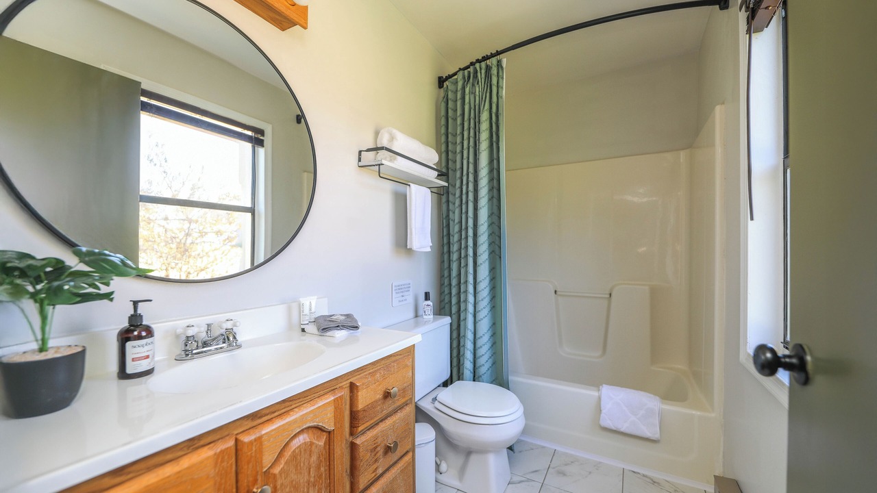 Photo of Bathroom in North Garden