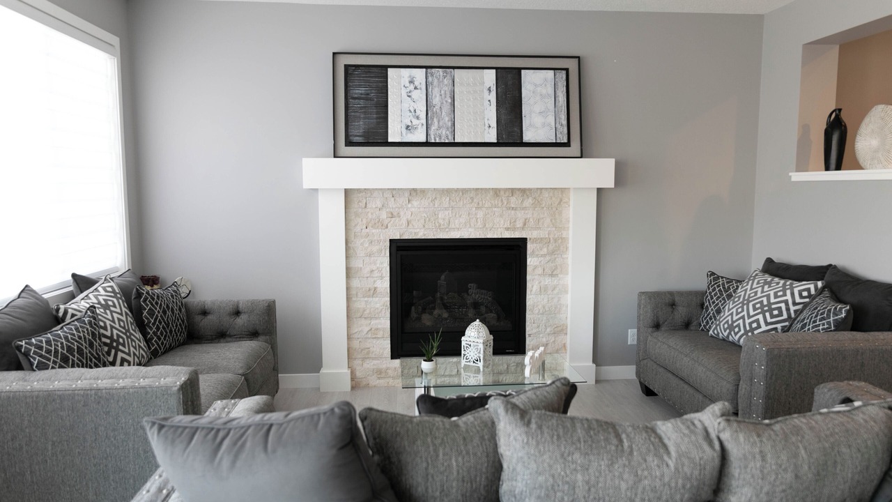 Photo of Livingroom in Cochrane