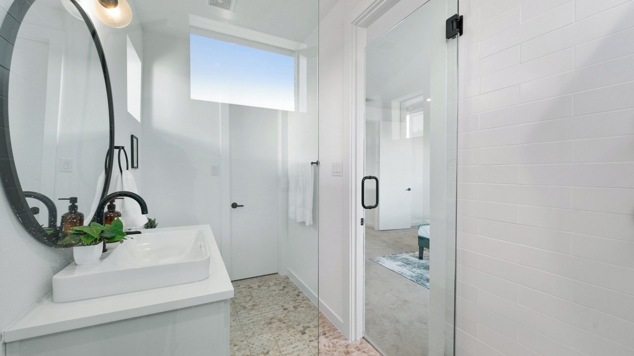 Photo of Bathroom in Oak Lawn