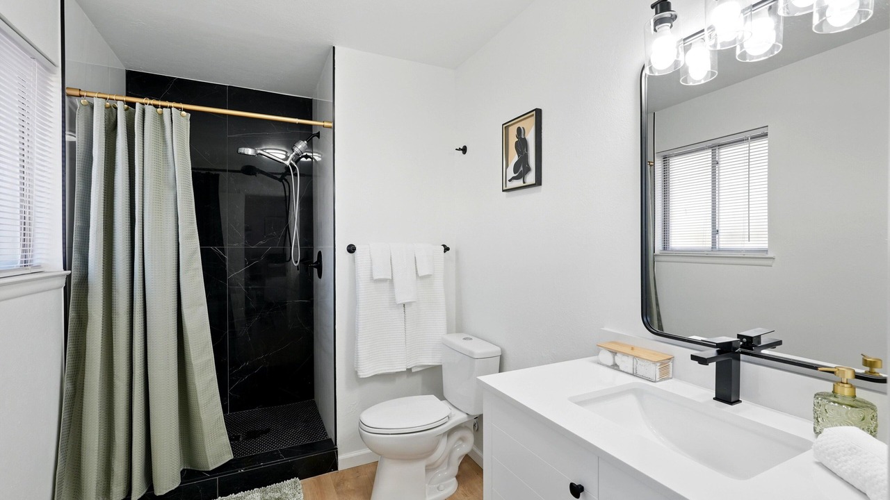 Photo of Bathroom in Academy Place