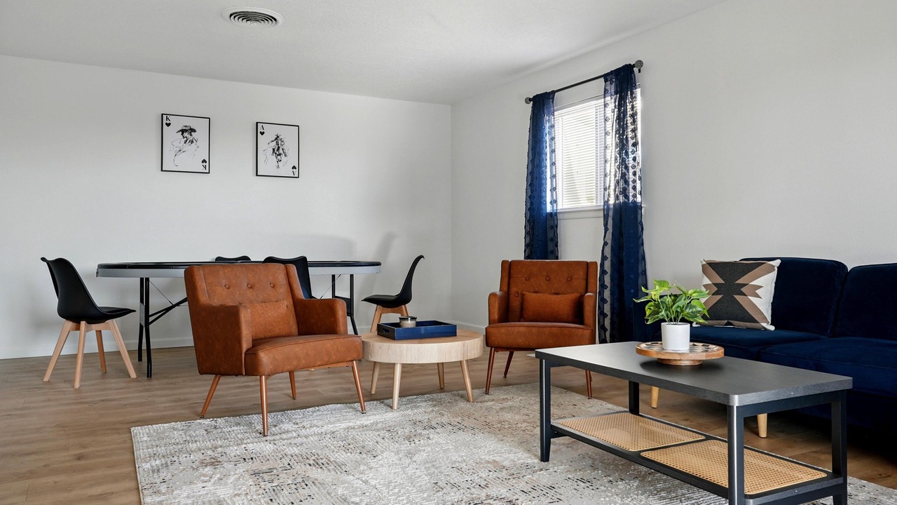 Photo of Livingroom in Academy Place