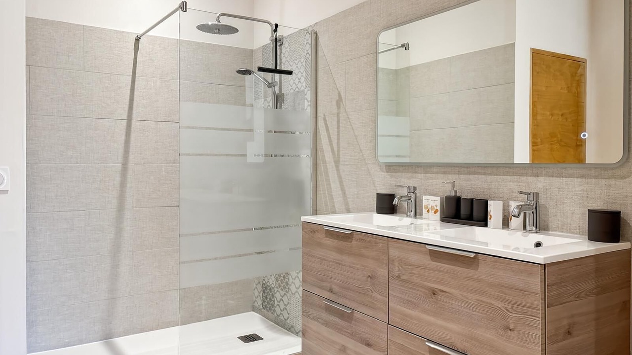 Photo of Bathroom in Chateaurenard