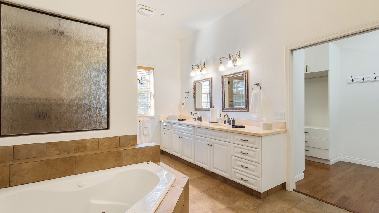 Photo of Bathroom in Julian