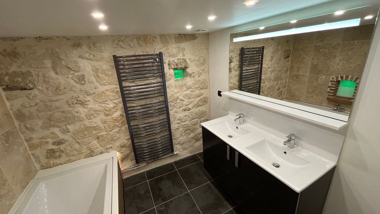 Photo of Bathroom in Bajonnette