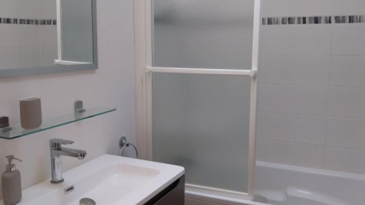 Photo of Bathroom in Meursault
