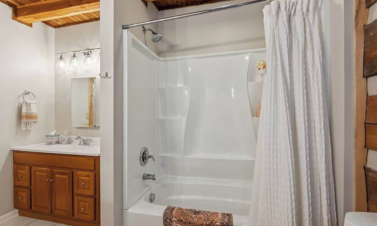 Photo of Bathroom in Murfreesboro