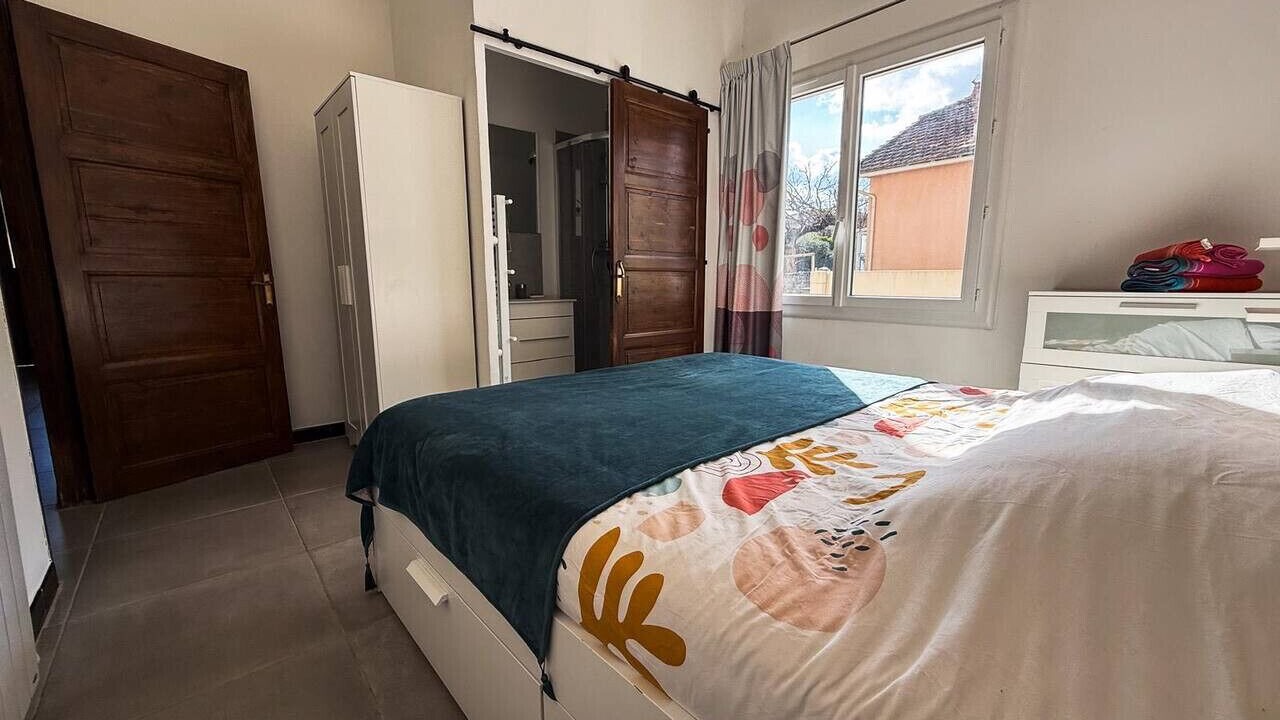 Photo of Bedroom in Entraigues-sur-la-Sorgue