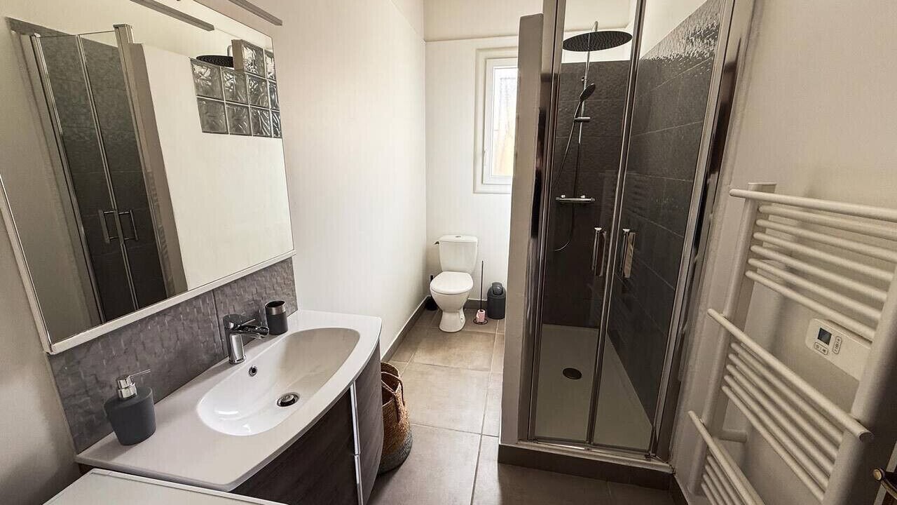 Photo of Bathroom in Entraigues-sur-la-Sorgue