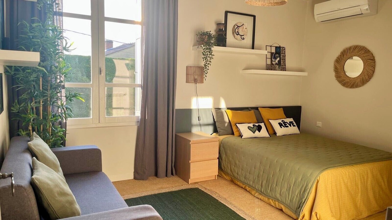 Photo of Bedroom in Entraigues-sur-la-Sorgue