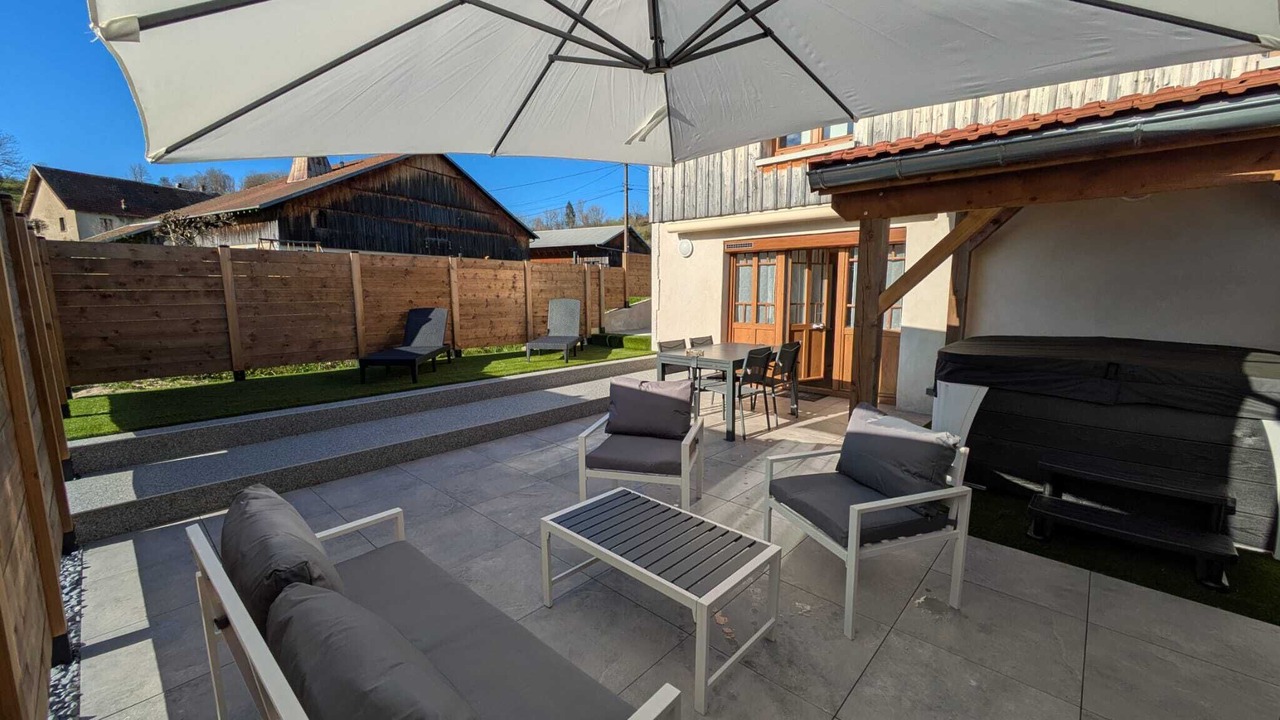Photo of Patio Balcony in Les Combes