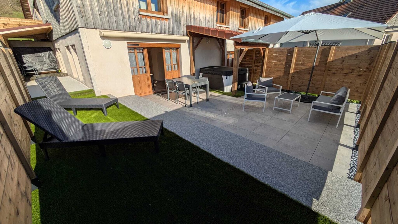 Photo of Outdoor in Les Combes