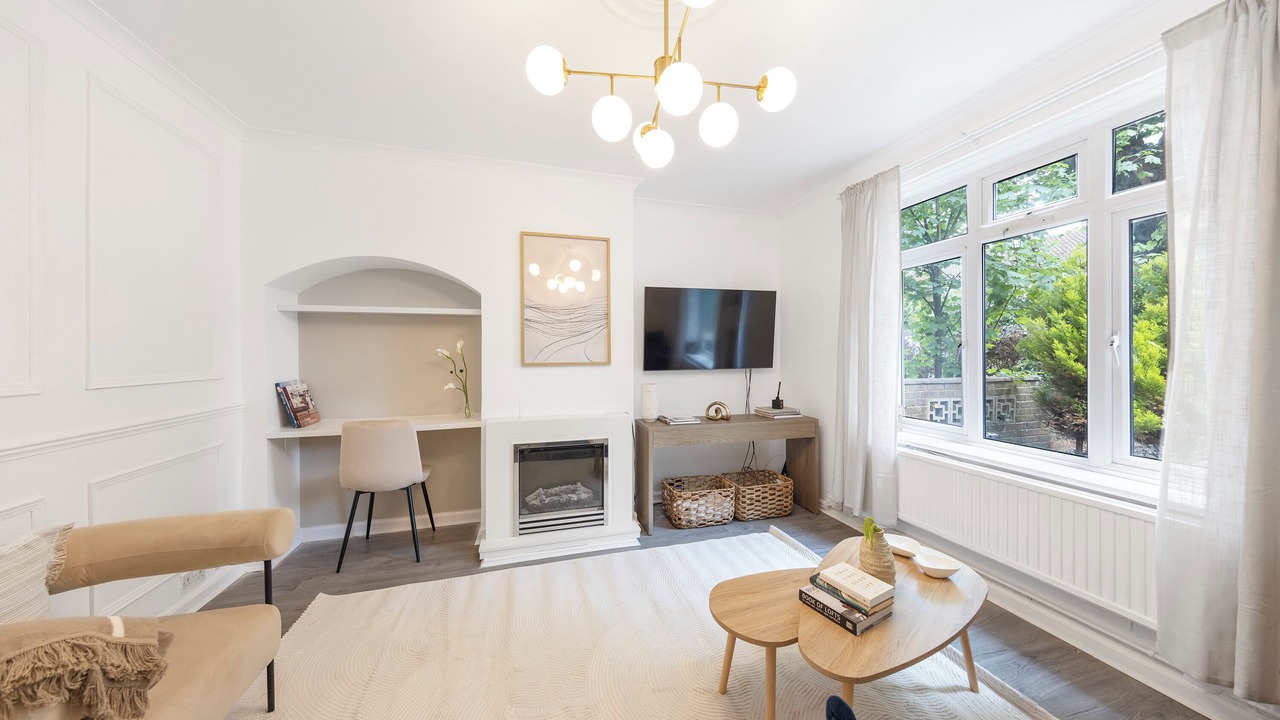 Photo of Livingroom in Plaistow and Sundridge