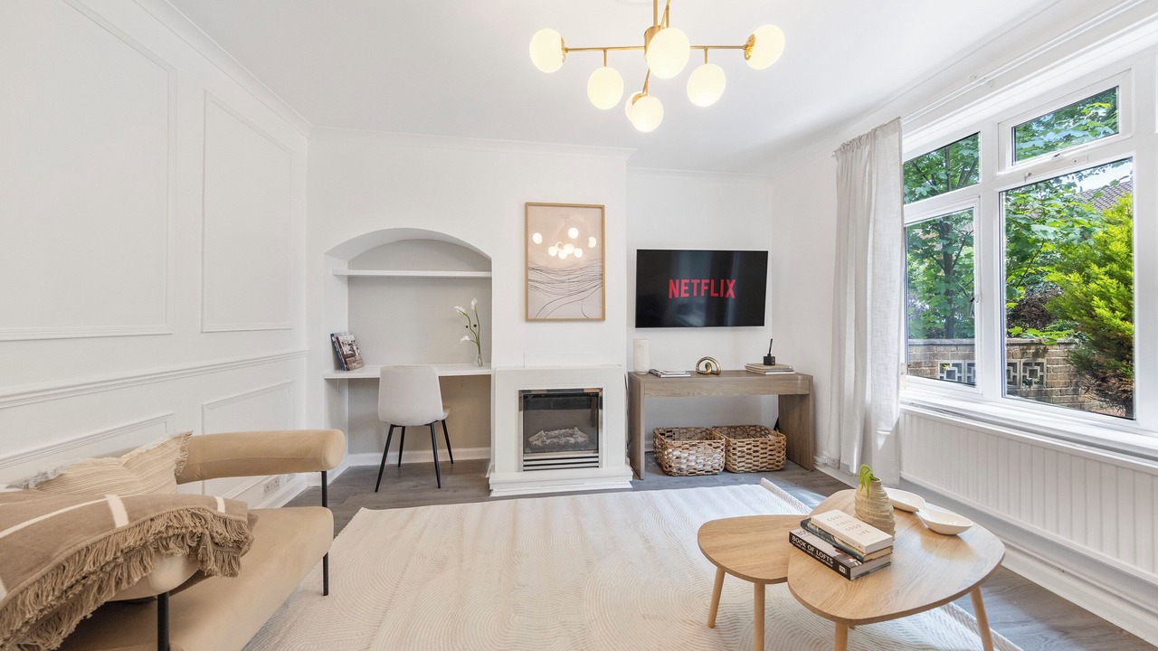 Photo of Livingroom in Plaistow and Sundridge