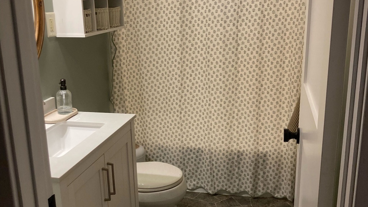 Photo of Bathroom in Mayfield
