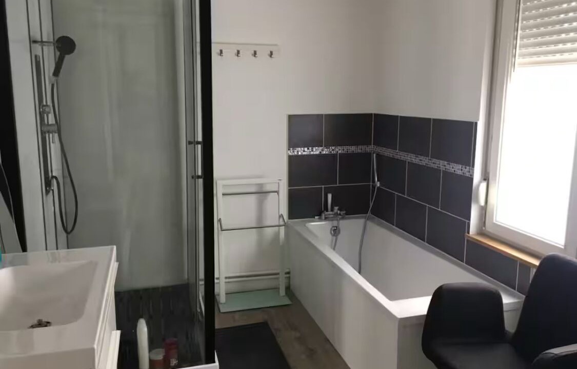 Photo of Bathroom in Achicourt