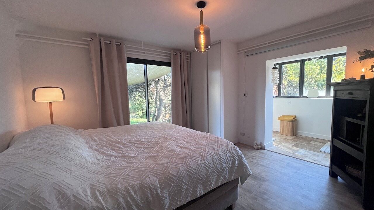 Photo of Bedroom in Saint-Drezery