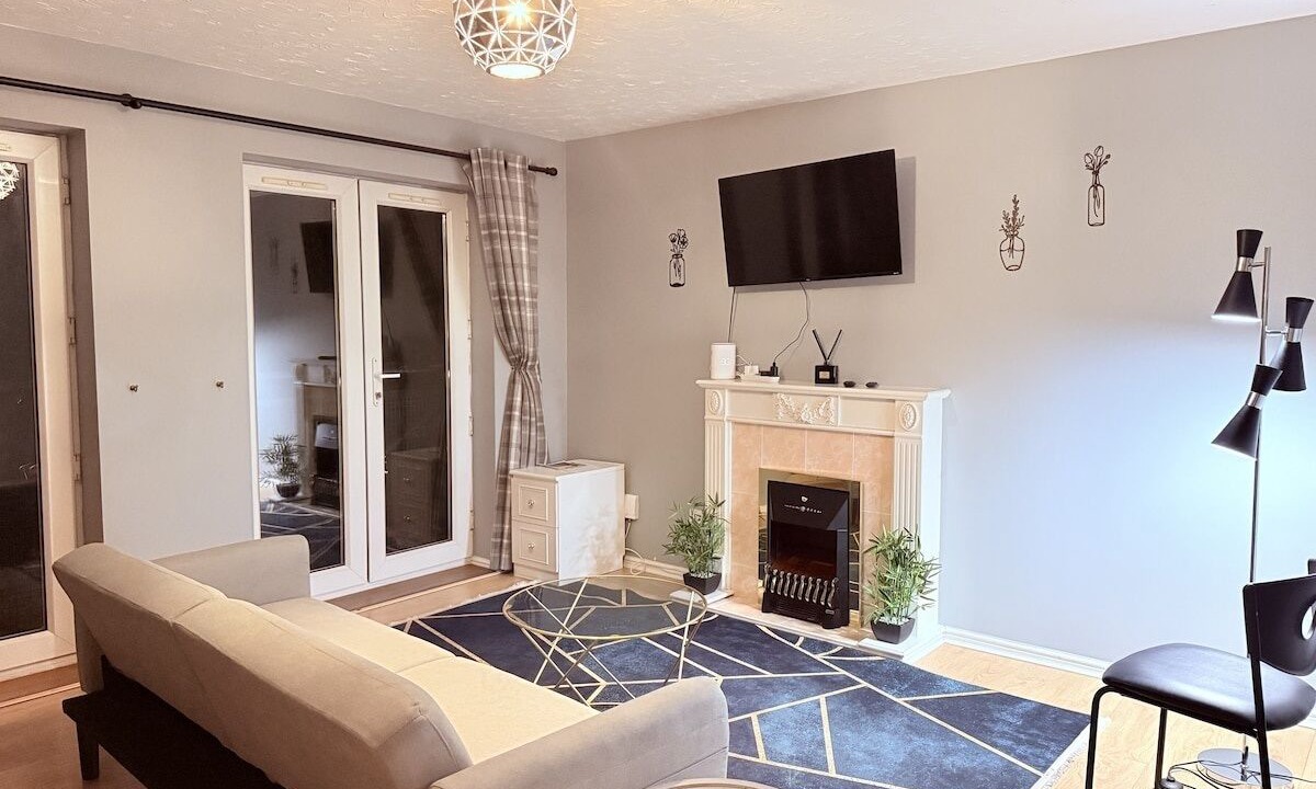 Photo of Livingroom in Southampton City Centre