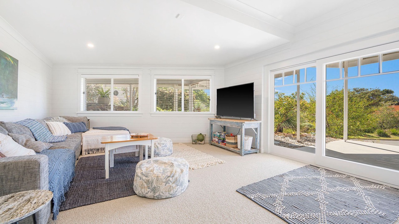 Photo of Livingroom in Dunbogan
