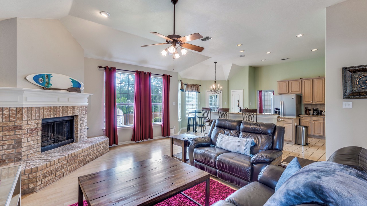 Photo of Livingroom in Denton