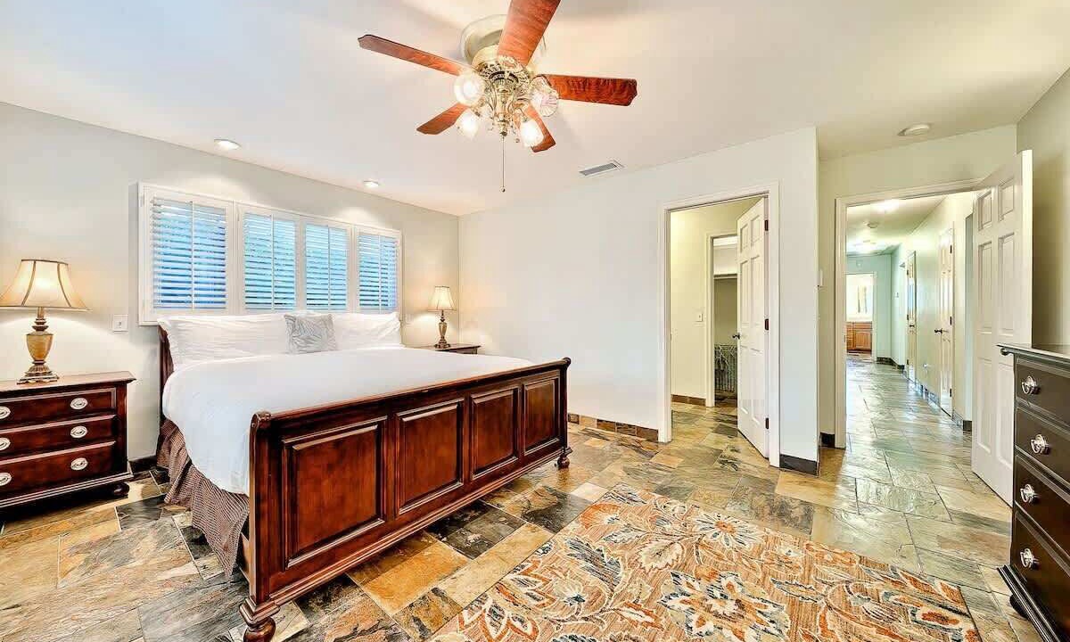 Photo of Bedroom in La Jolla Shores