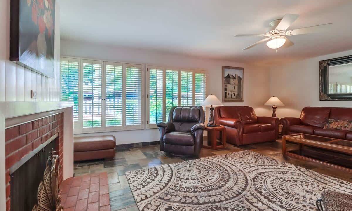 Photo of Livingroom in La Jolla Shores