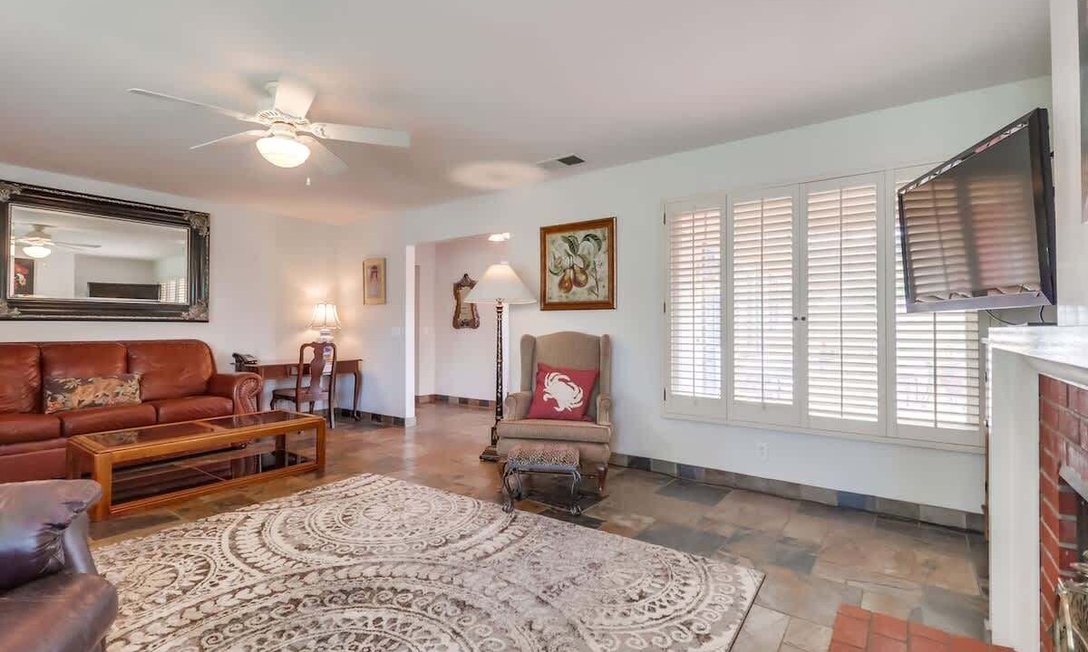 Photo of Livingroom in La Jolla Shores
