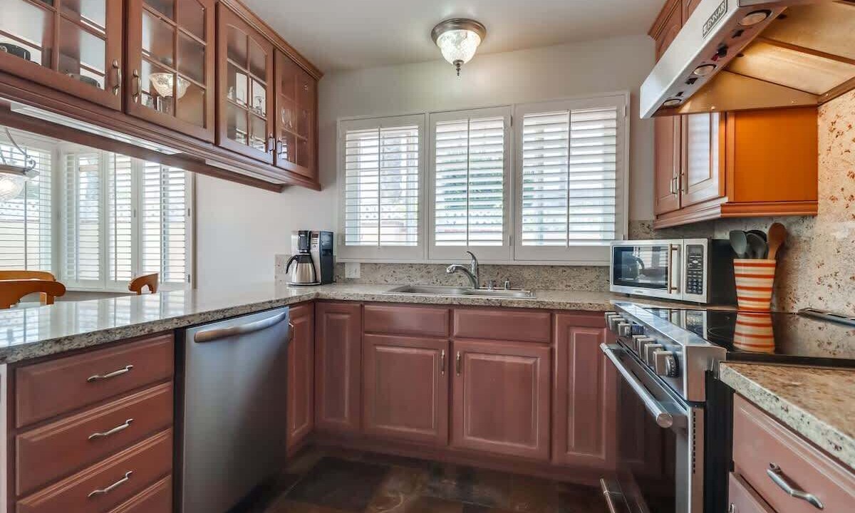 Photo of Kitchen in La Jolla Shores
