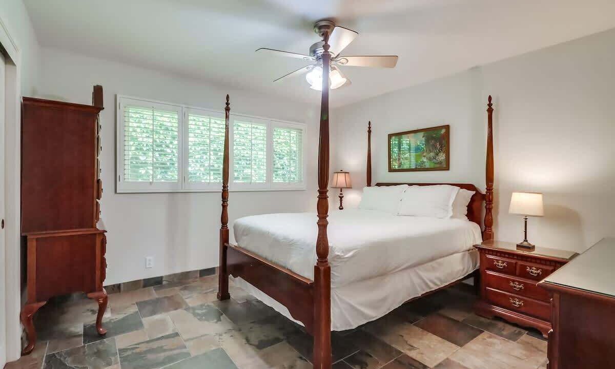 Photo of Bedroom in La Jolla Shores
