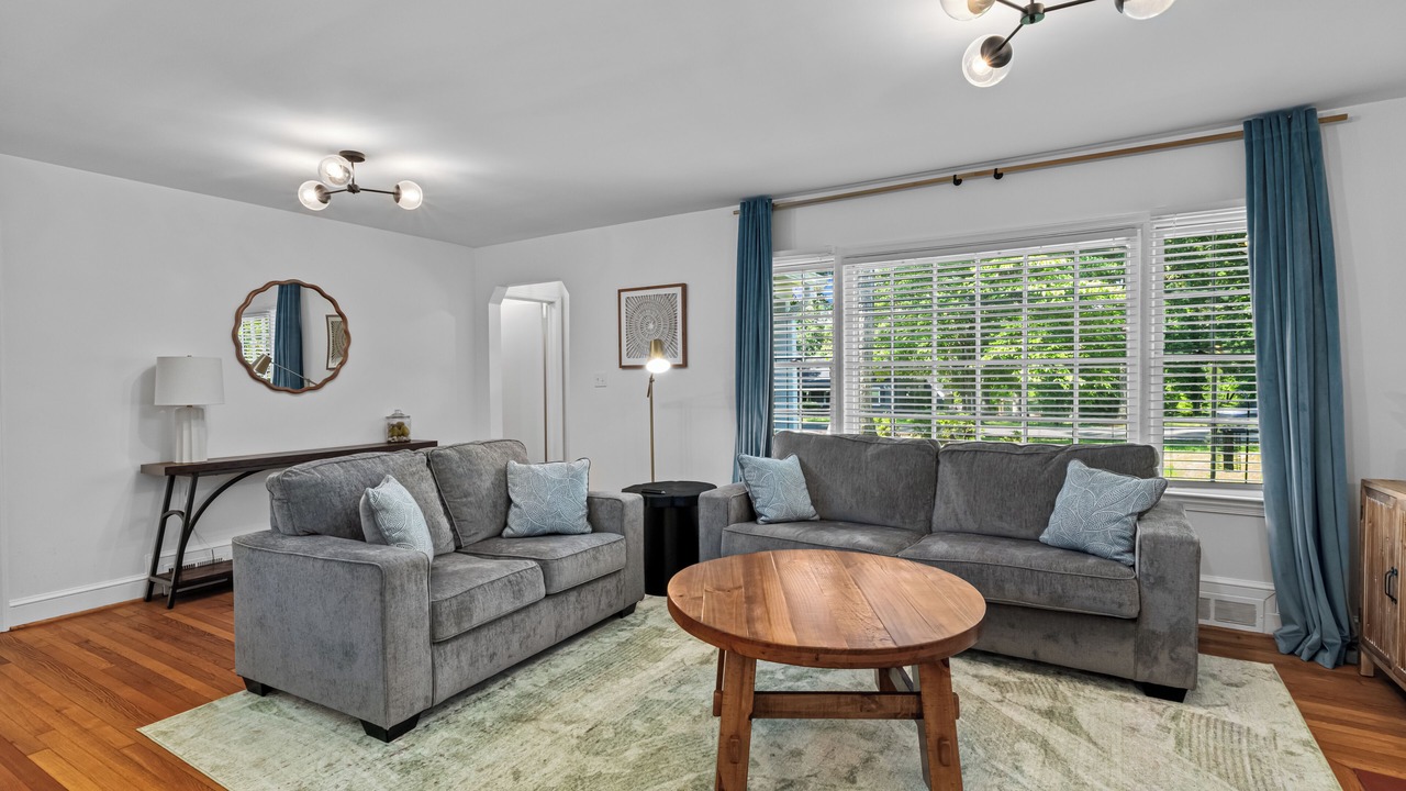 Photo of Livingroom in Winston - Salem