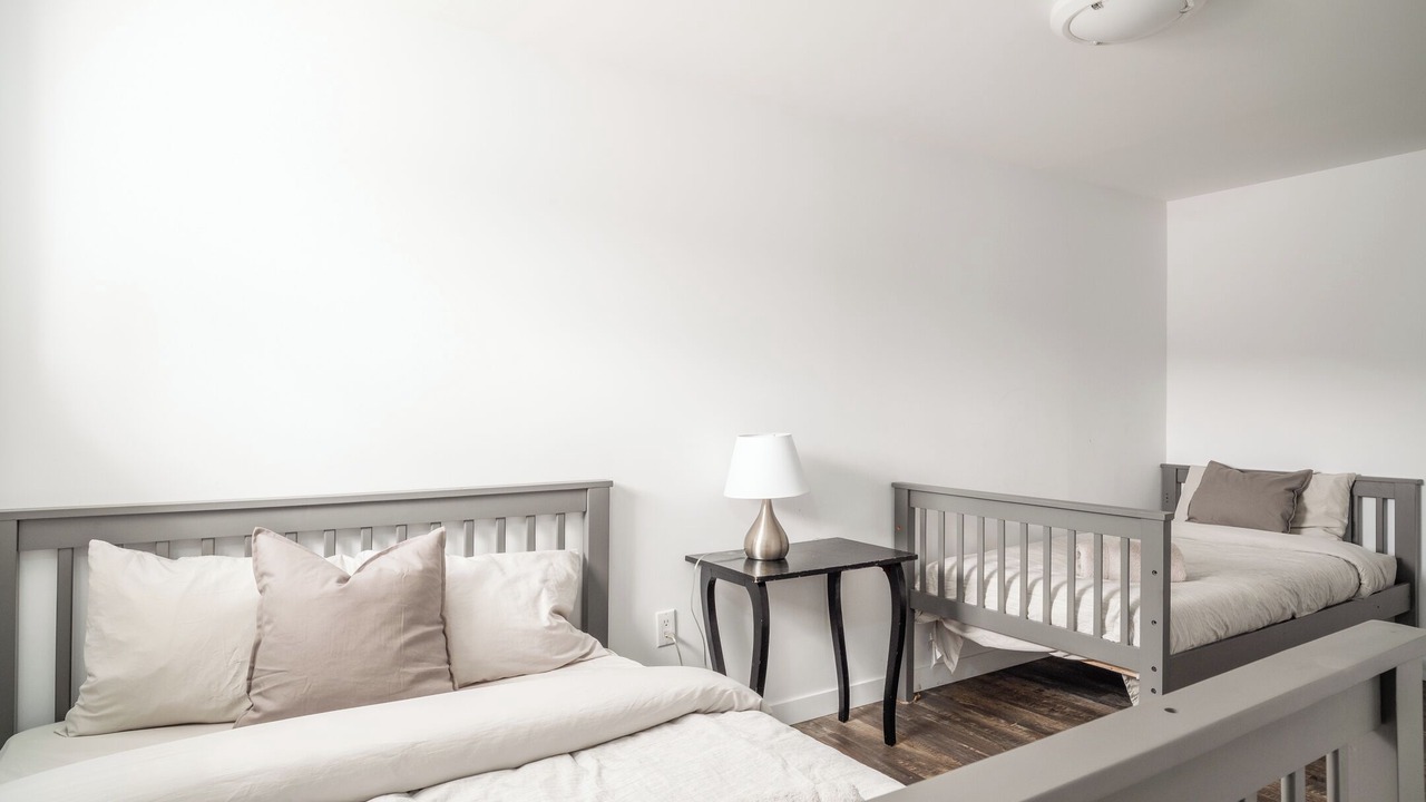 Photo of Bedroom in Entrelacs