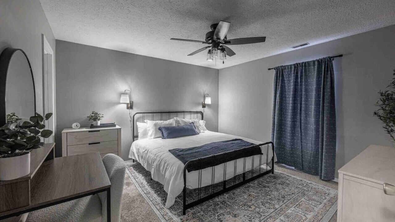 Photo of Bedroom in Evansville