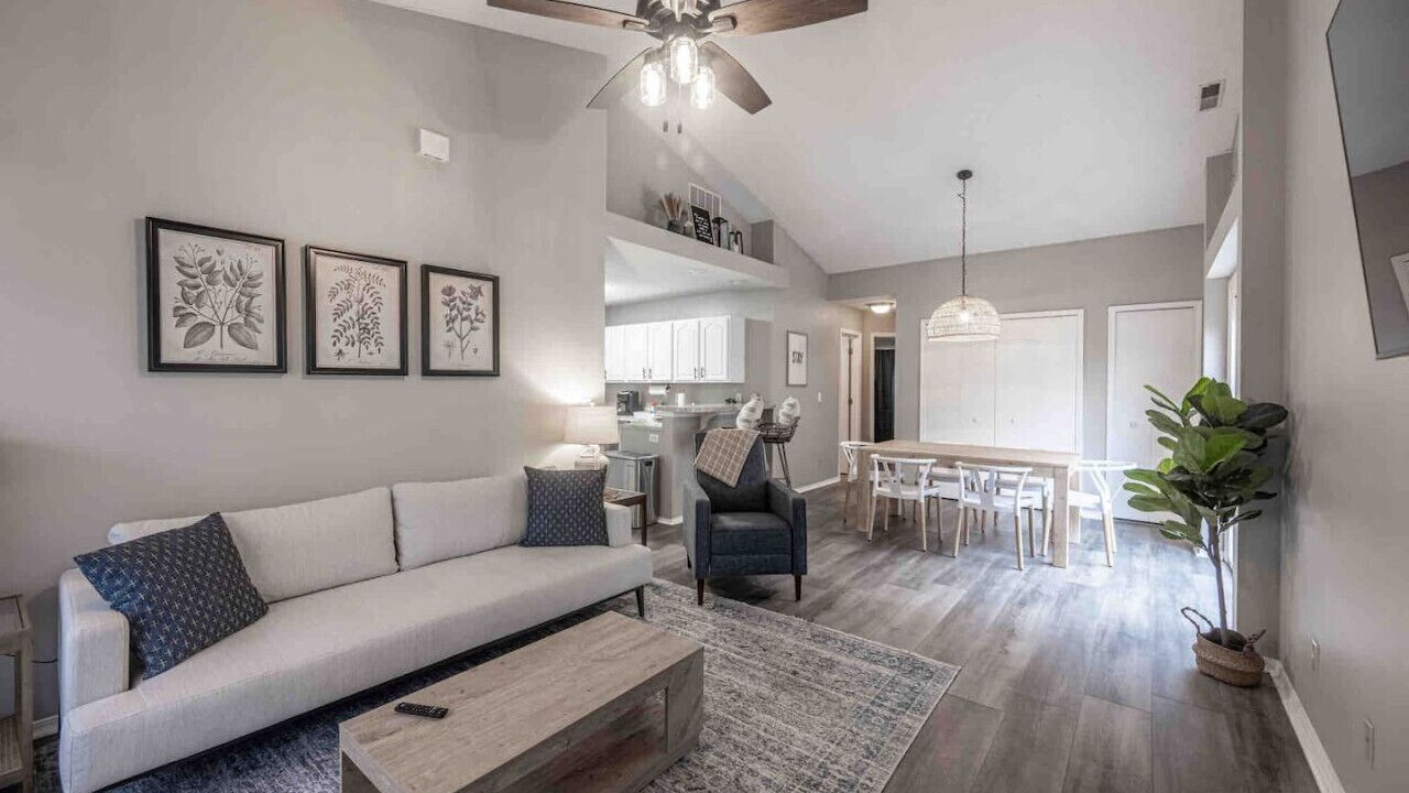 Photo of Livingroom in Evansville