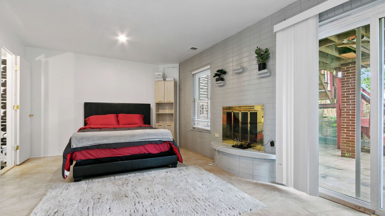 Photo of Bedroom in Calverton