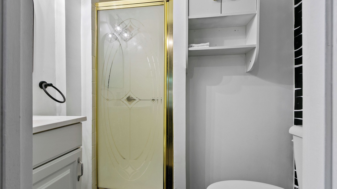 Photo of Bathroom in Calverton