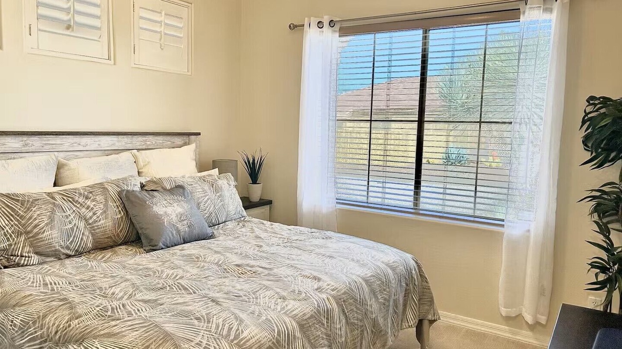 Photo of Bedroom in Desert Ridge