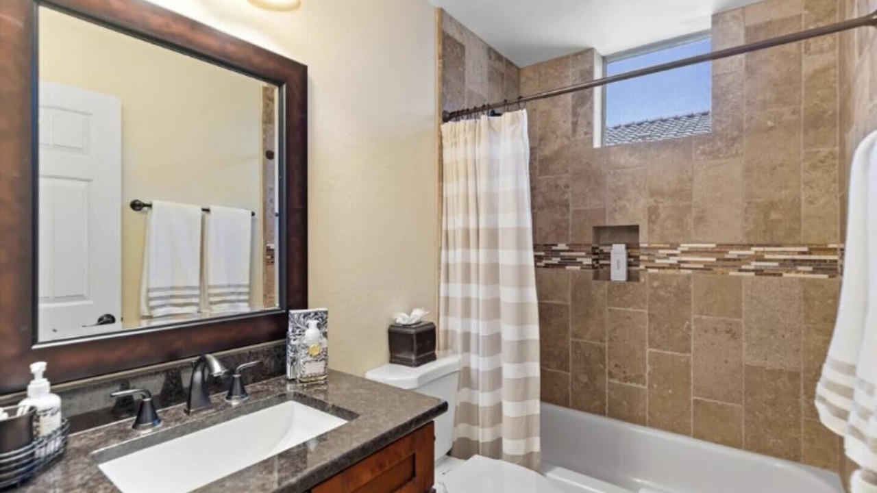 Photo of Bathroom in Desert Ridge
