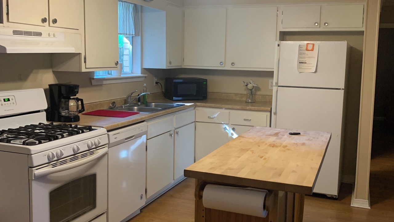 Photo of Kitchen in Gonzales