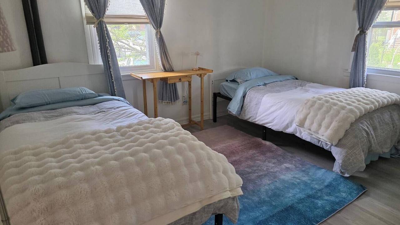 Photo of Bedroom in Fort Lee