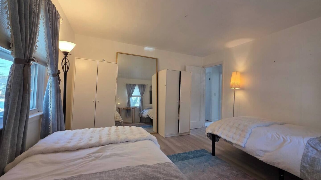 Photo of Bedroom in Fort Lee