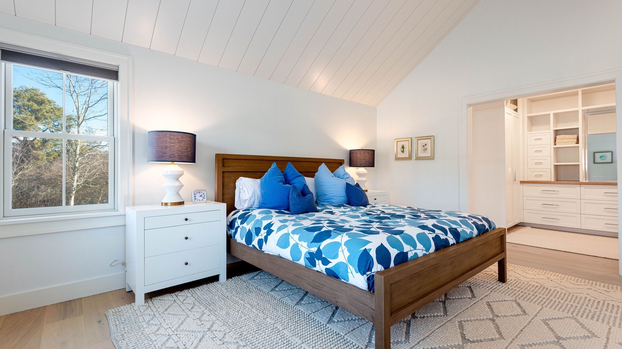 Photo of Bedroom in Surfside