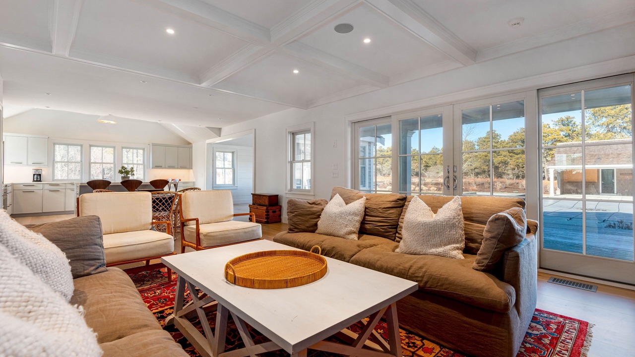 Photo of Livingroom in Surfside