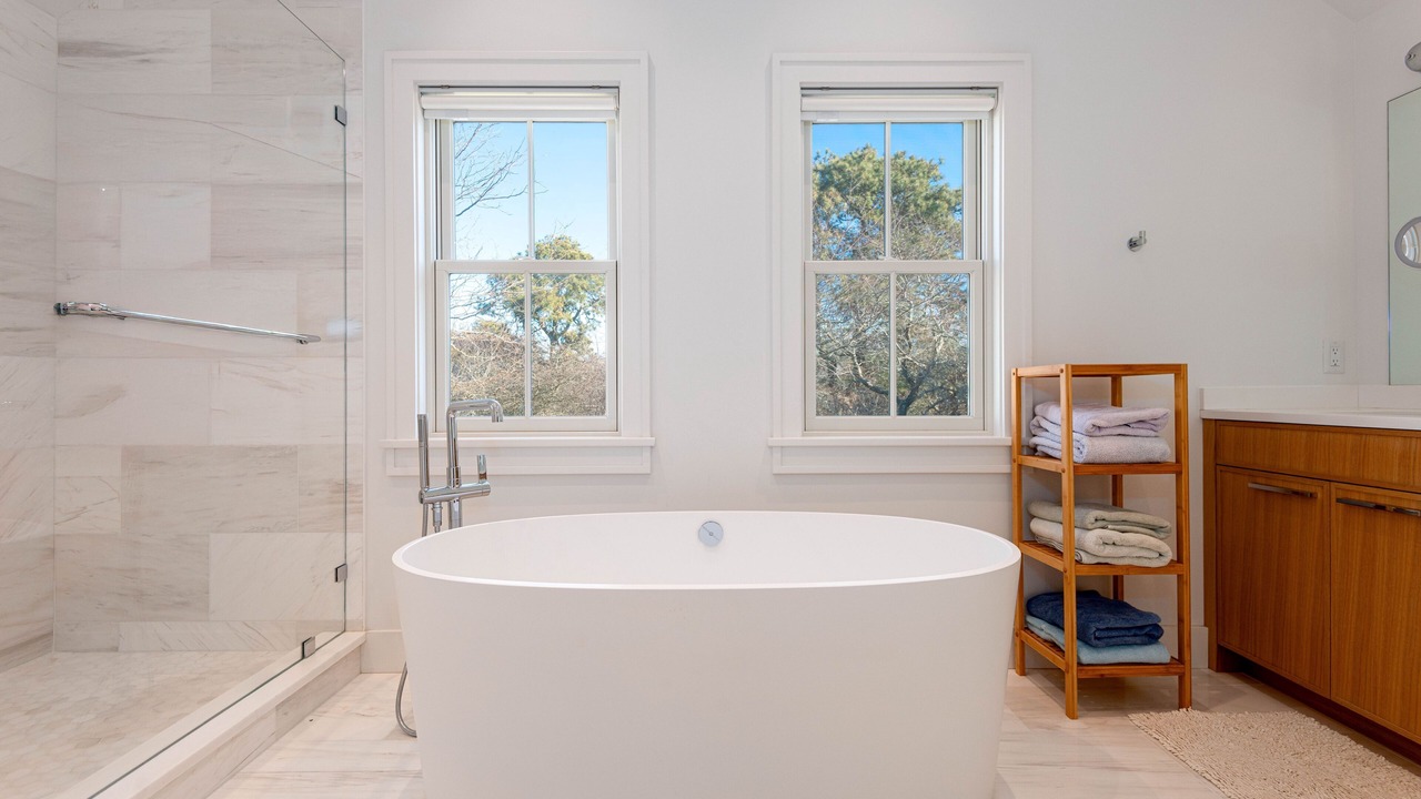 Photo of Bathroom in Surfside