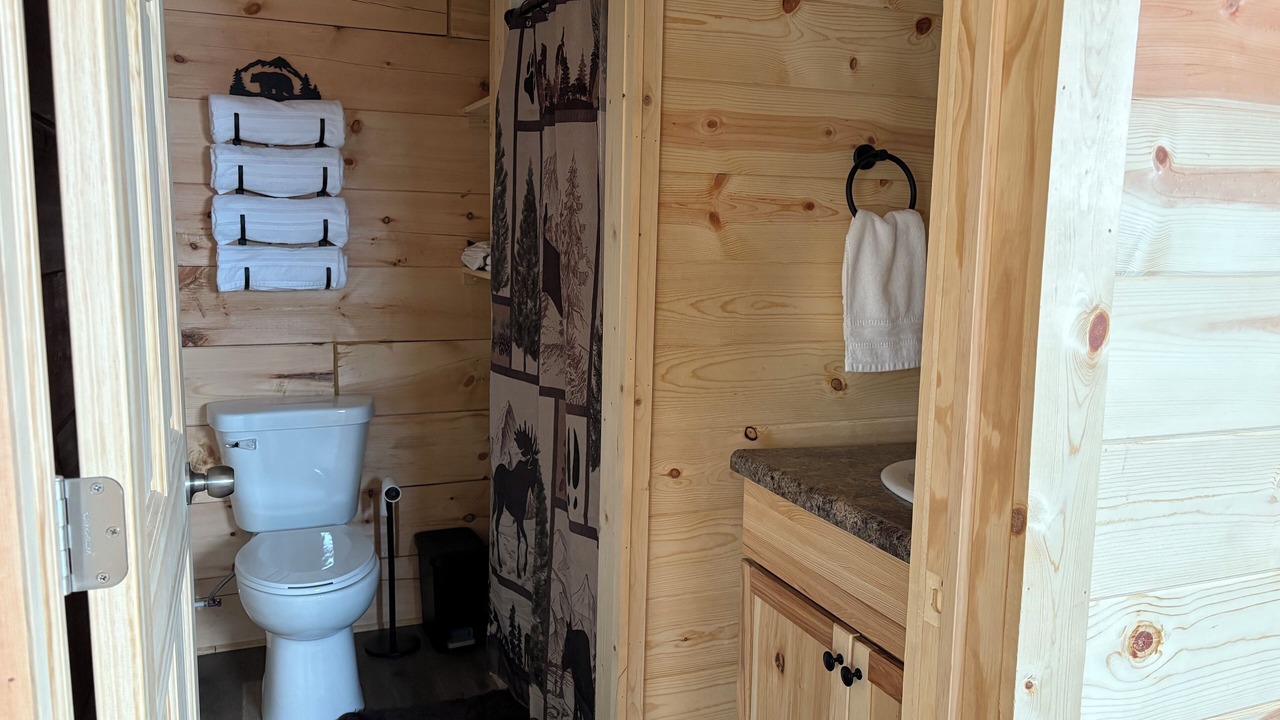 Photo of Bathroom in Pickerel
