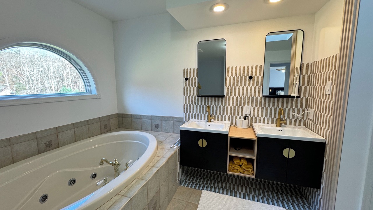 Photo of Bathroom in Circleville