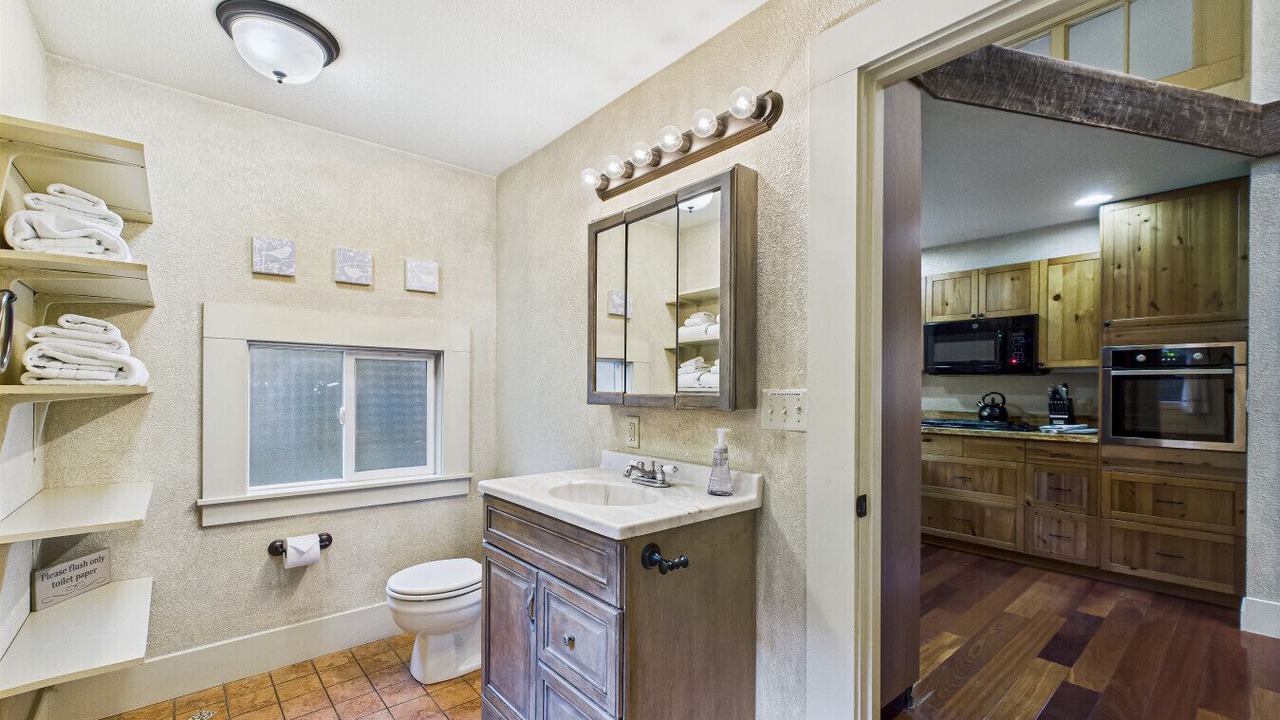 Photo of Bathroom in Orick