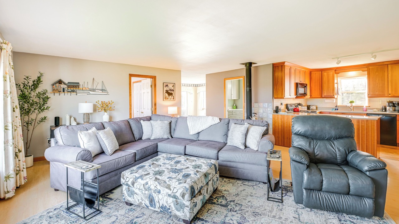 Photo of Livingroom in Steuben
